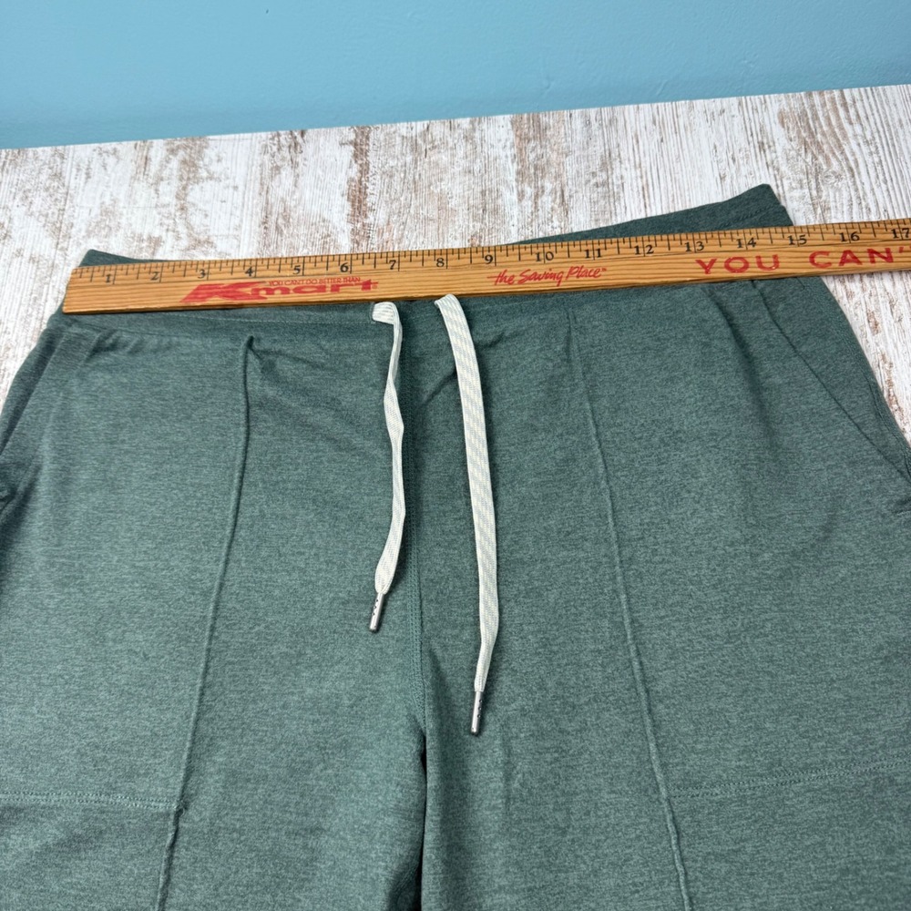 Vuori Halo Wide Leg Lounge Pants Green Pintuck Seam VW425 Medium DreamKnit - Picture 6 of 9